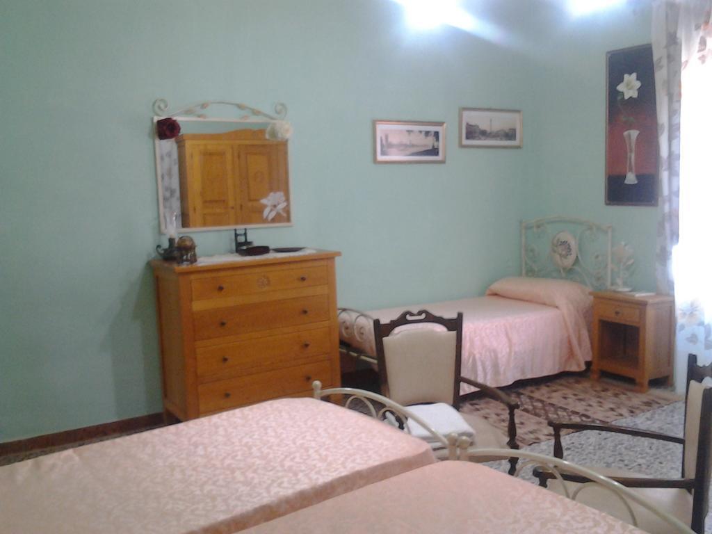 B&B Su Semucu Ballao 部屋 写真